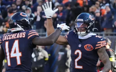 Bears’ WRs DJ Moore, Olamide Zaccheaus Added to Illness Report