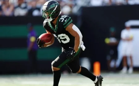 Jets Add Three Players, Including 6-Foot-5 Receiver, Before Patriots Game