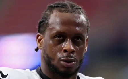 Raiders Plan Holiday Surprise for Geno Smith