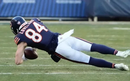 Colston Loveland Shines Among NFL First-Round Rookies