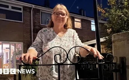 Mother Reunited with Global Explorer Son Karl Bushby After 27 Years