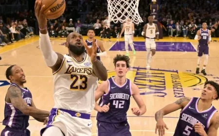 LA Lakers Break Losing Streak with Key Team Meeting