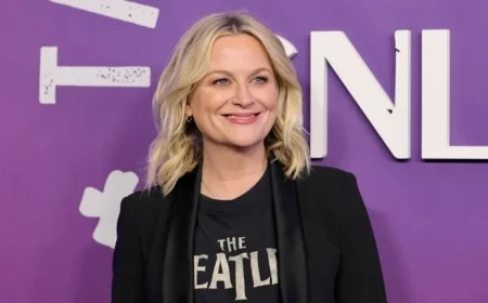 Amy Poehler Confronts Man for Swearing Near Co-Star’s Baby