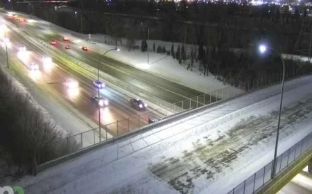 Minnesota Roads Improve Slowly After Weekend Snowstorm