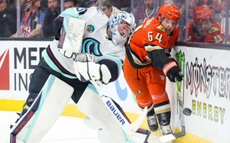 Grubauer’s 40 Saves Propel Kraken to Victory Over Ducks