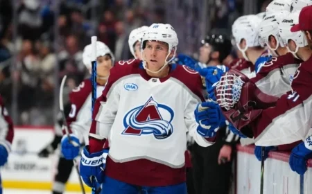 Avalanche Clinch 14th Consecutive Home Victory, Defeat LA Kings 5-2