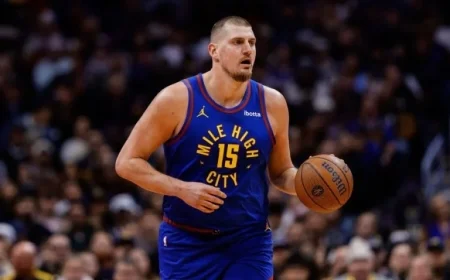 Nikola Jokic Injures Left Knee During Monday’s Game