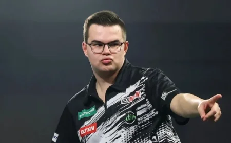 Van Veen Battles Manby; Van Gerwen and Doets to Compete Next