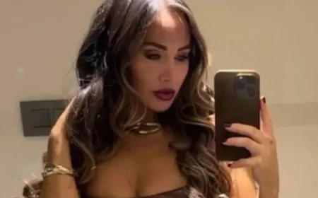 Kyle Walker and Lauryn Goodman Dine at Restaurant with Annie’s Friends Present