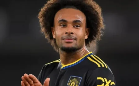 Man United Secures Star’s Renewal, Decides on Joshua Zirkzee Transfer