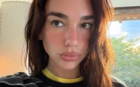Dua Lipa Reveals Stunning New Year’s Eve Manicure Inspiration
