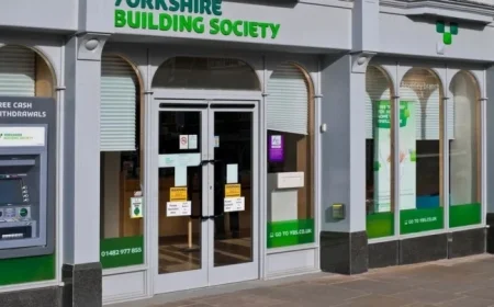 UK Households Warned About Keeping £5,001 in Bank Accounts