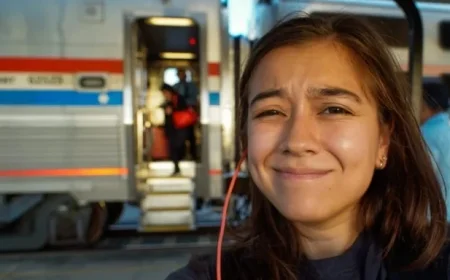 Amtrak Viewliner Roomette: Detailed Review and Stunning Photos