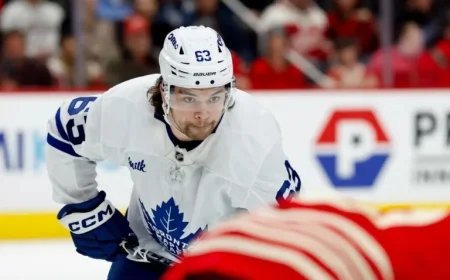 Bruins Encouraged to Pursue Maple Leafs Forward in NHL Rumors