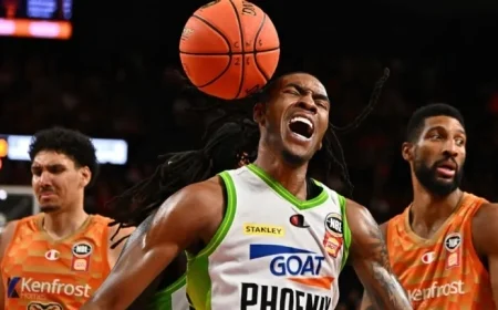 Sobey Leads Phoenix to Victory Over Wasteful Taipans
