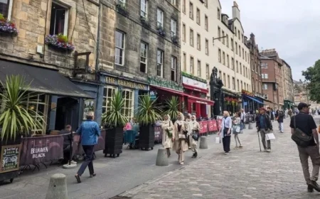 Hogmanay Power Outages Strike Edinburgh Pubs