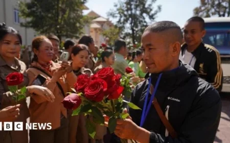 Thailand Frees 18 Cambodian Soldiers Detained Since July