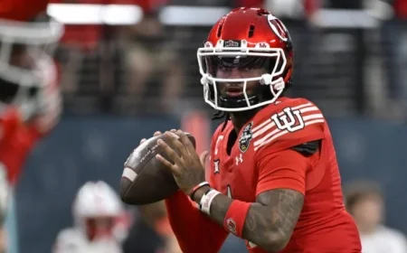 Devon Dampier Scores First for Utah in Las Vegas Bowl
