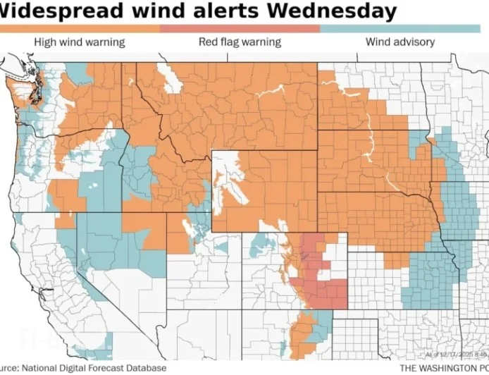 Powerful Winds Leave Hundreds of Thousands Without Power in Northwest