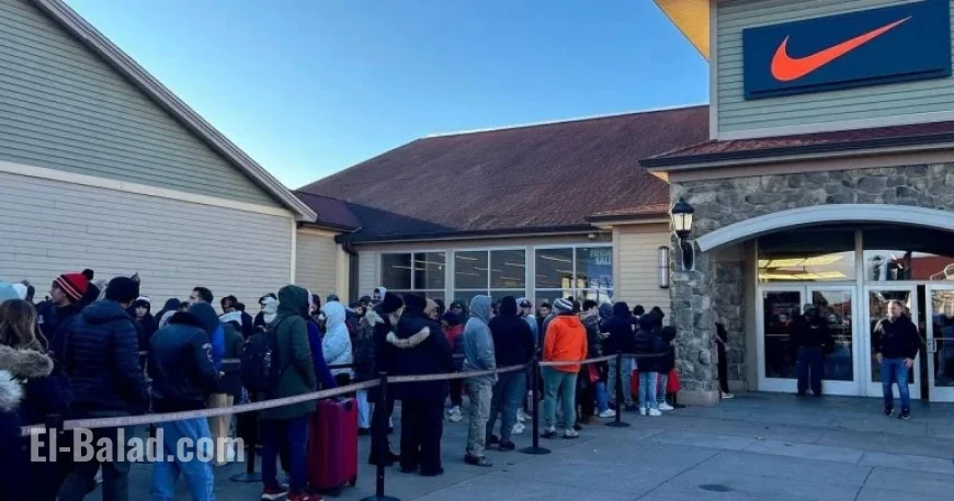 Black Friday Spending Highlights K-Shaped U.S. Economic Trends