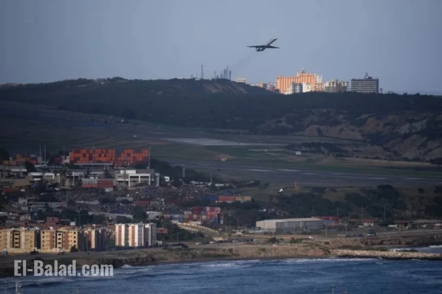 Trump Minimizes Venezuelan Airspace Threat Amid US Strategic Deliberations