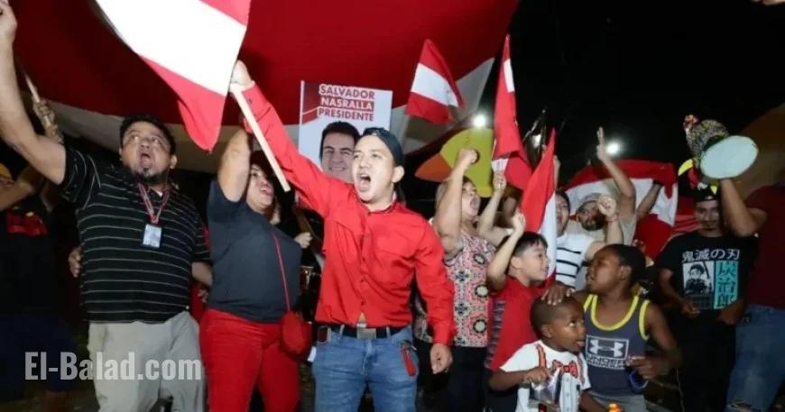 Flags and Lights Illuminate Liberal Party Celebration in San Pedro Sula
