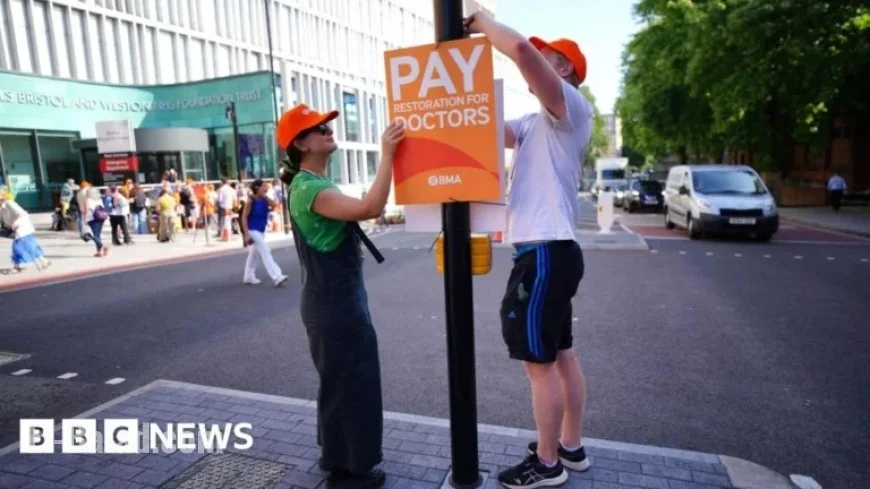 Doctors Plan Five-Day Strike Ahead of Christmas