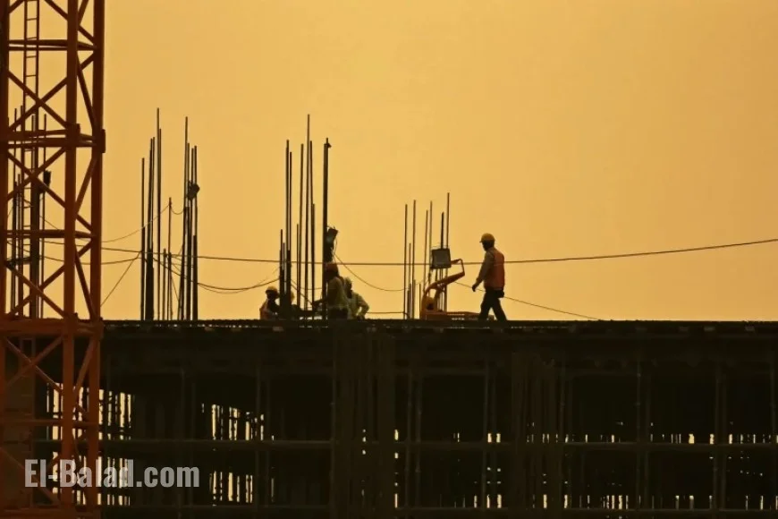 Construction Workers Profit from AI Boom