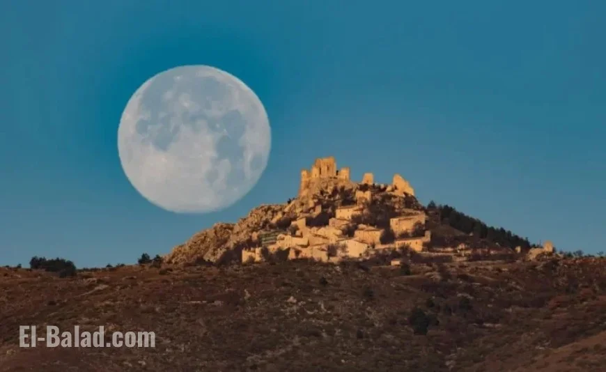 “Discover the Best Times to View This Week’s Super Cold Moon”