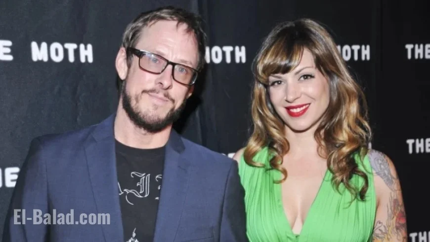 Jillian Lauren Divorces Weezer Bassist Scott Shriner