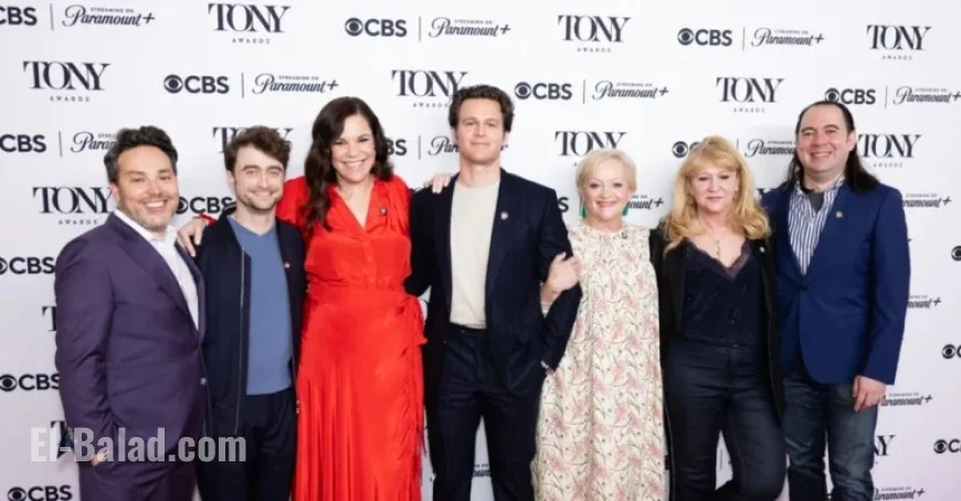 Director Highlights Jonathan Groff with Closeups in ‘Merrily We Roll Along’ Pro-Shot