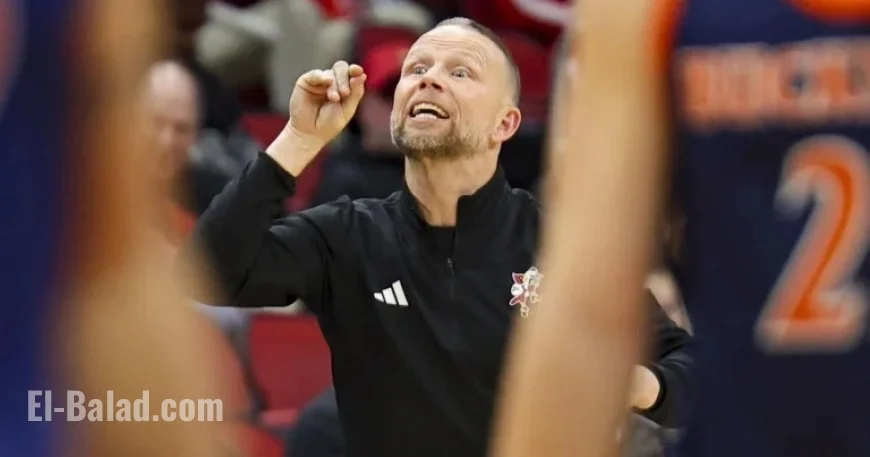 Crawford Leads Arkansas to Victory Over No. 6 Louisville