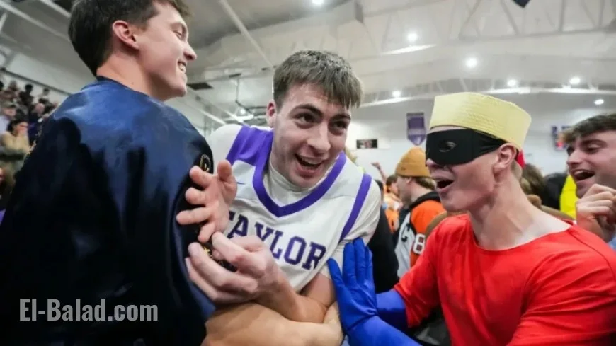 Taylor’s Silent Night Show: Costumes Ignite Chaotic Spectacle