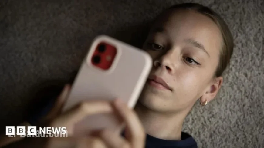 Australia Moves to Ban Kids from Social Media