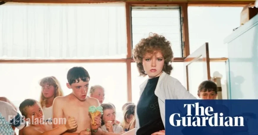 Martin Parr’s Iconic Photography Career Captured in Pictures