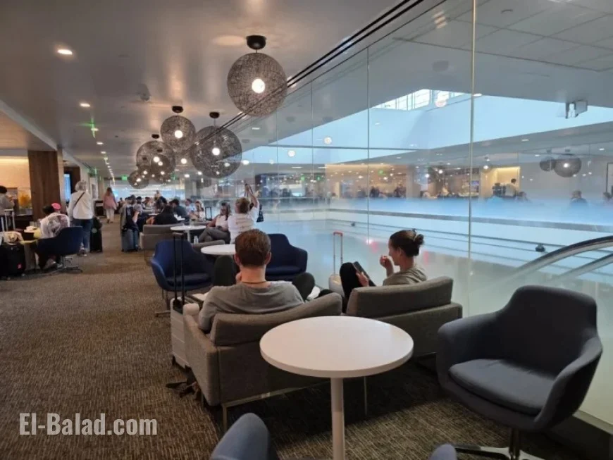Critics Highlight America’s Increased Airport Lounge Access Over Cultural Decline