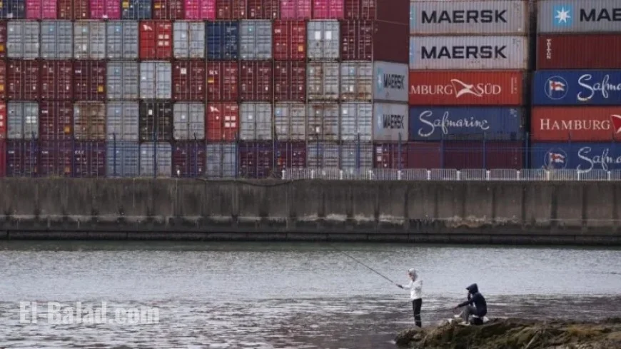 China Achieves $1 Trillion Trade Surplus in 11 Months Despite US Shipment Dip