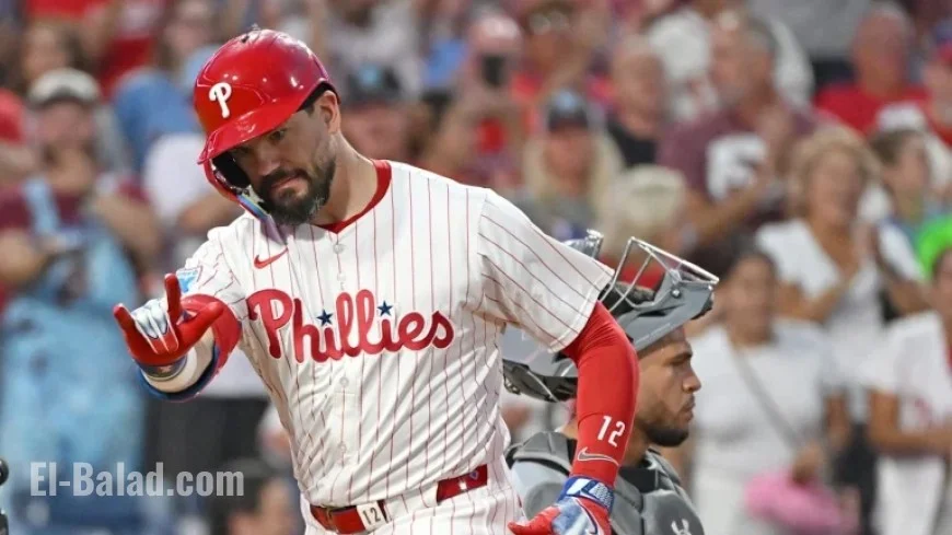 Kyle Schwarber May Choose Reds over Phillies