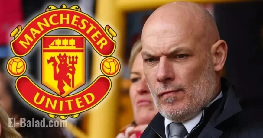 Howard Webb Urged to Act After Controversial Man United Referee Call
