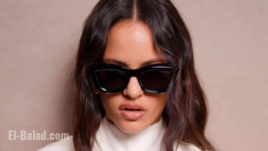 Rosalía Flees Interview Screaming After Cockroach Surprise