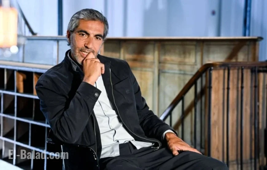 Feminists Interrupt Ary Abittan’s Show with Protest