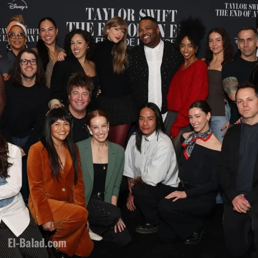 Taylor Swift Makes Surprise Appearance at End of an Era NYC Screening
