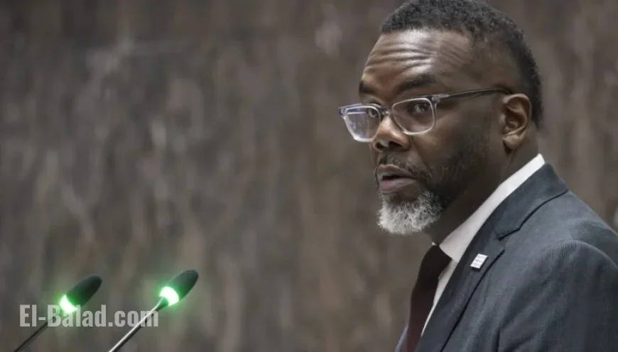 Council Opposition Triumphs Over Mayor Johnson in Budget Battle Round 1