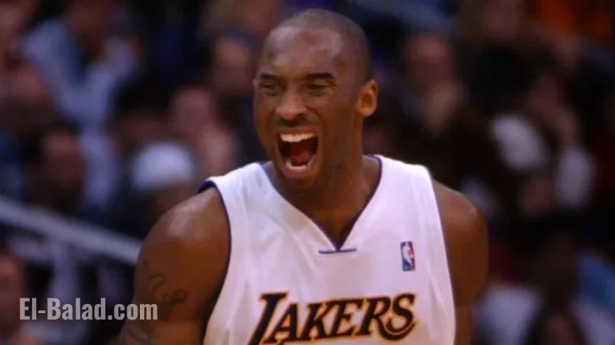 Kobe Bryant’s Signed Lakers Card Fetches $1.2M at Auction