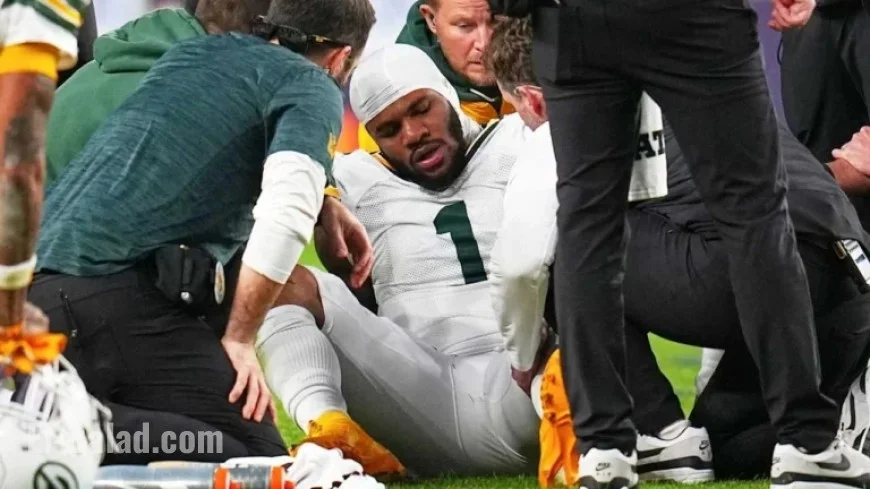 Packers’ Micah Parsons Exits Game with Non-Contact Knee Injury Against Broncos