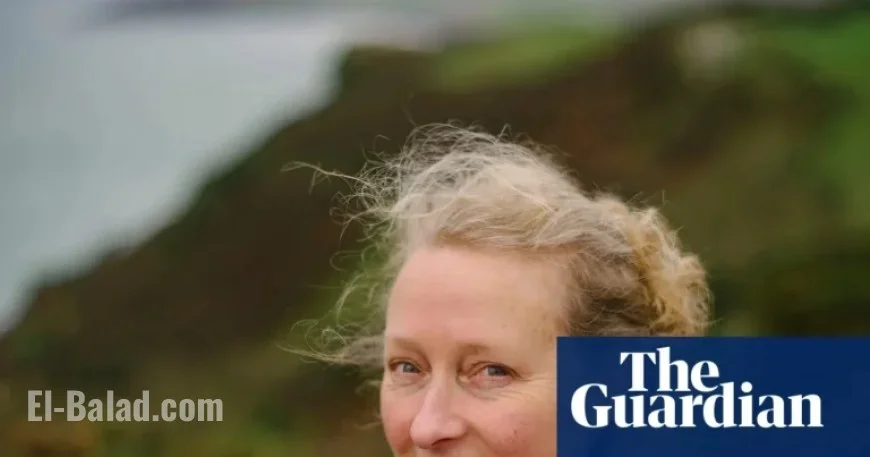 Raynor Winn Refutes Theft Allegations from Family Members