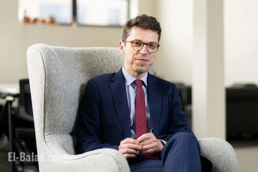 Police Hunt for Suspect in MIT Professor’s Fatal Shooting