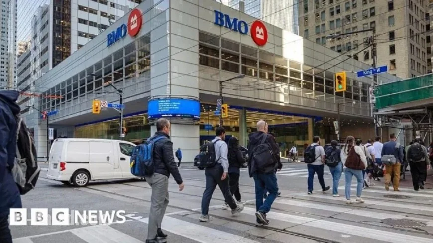 Canada’s Population Declines Amid Immigration Cap