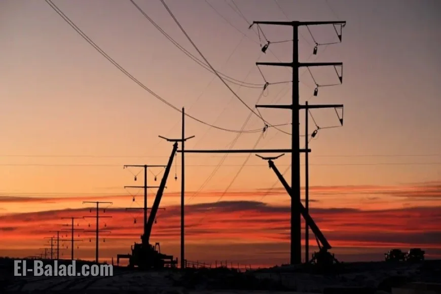 Xcel Updates Power Outage Impact to 52,000 Customers in Windy, Dry Colorado