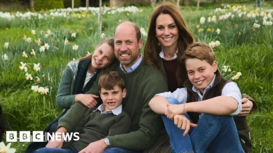 William and Catherine Unveil Their Annual Christmas Card Portrait